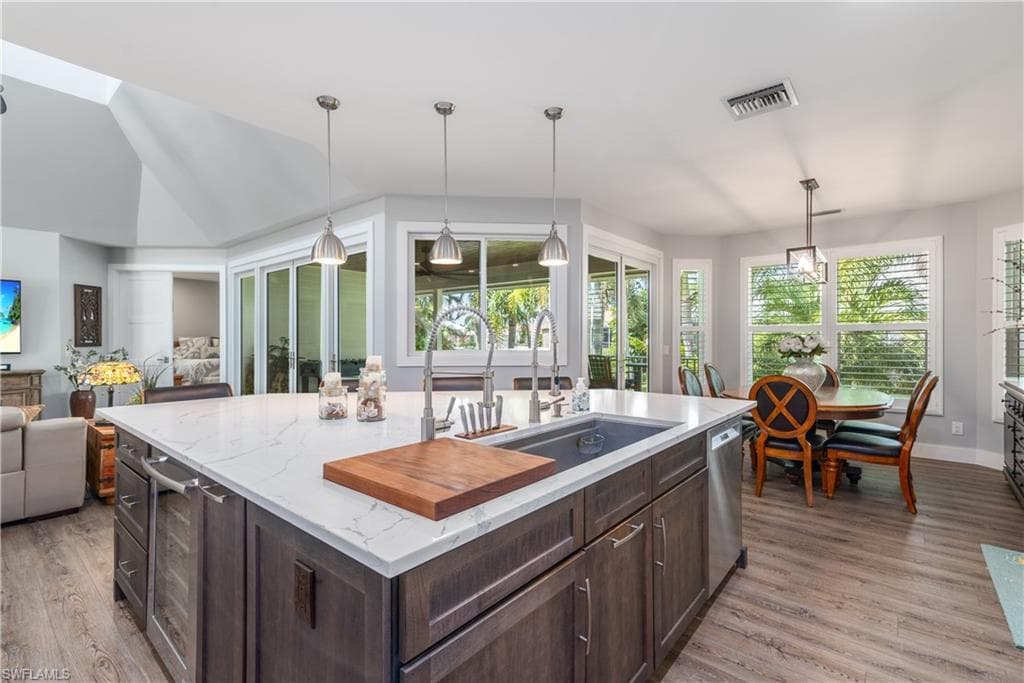 90 Seas Ct, Marco Island, FL 34145-11