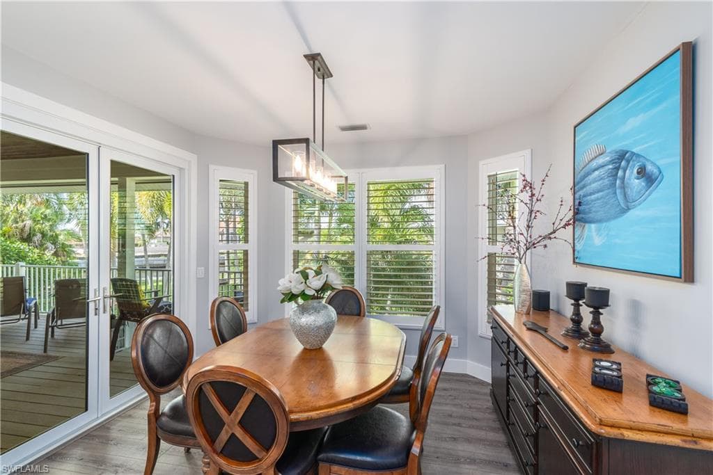 90 Seas Ct, Marco Island, FL 34145-12