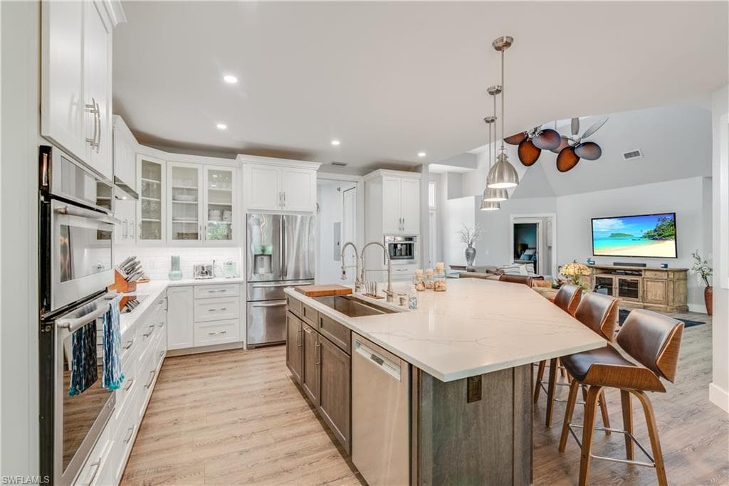 90 Seas Ct, Marco Island, FL 34145-13