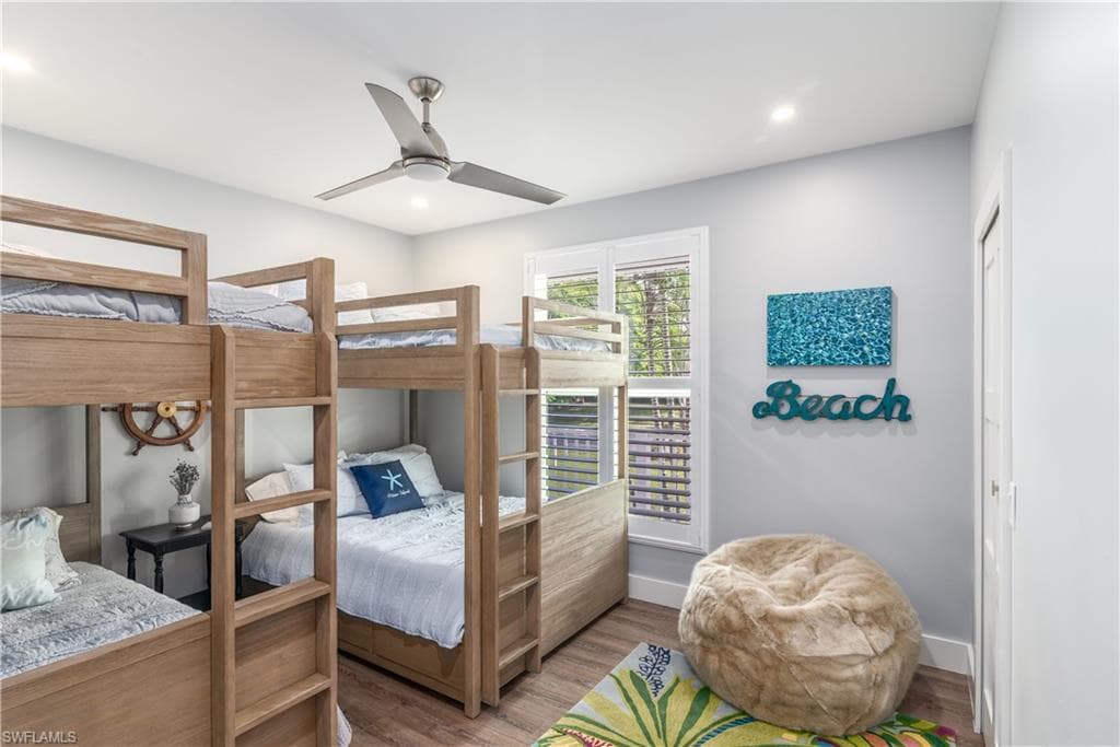 90 Seas Ct, Marco Island, FL 34145-19