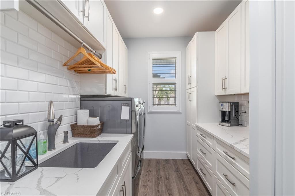 90 Seas Ct, Marco Island, FL 34145-23