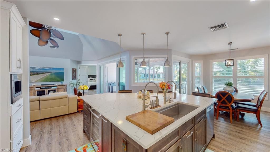 90 Seas Ct, Marco Island, FL 34145-41