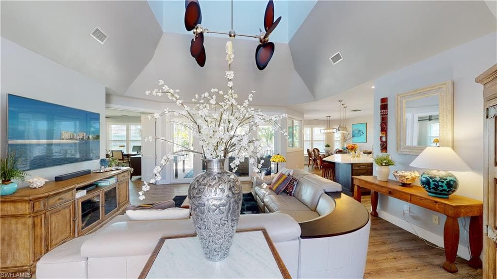 90 Seas Ct, Marco Island, FL 34145-42