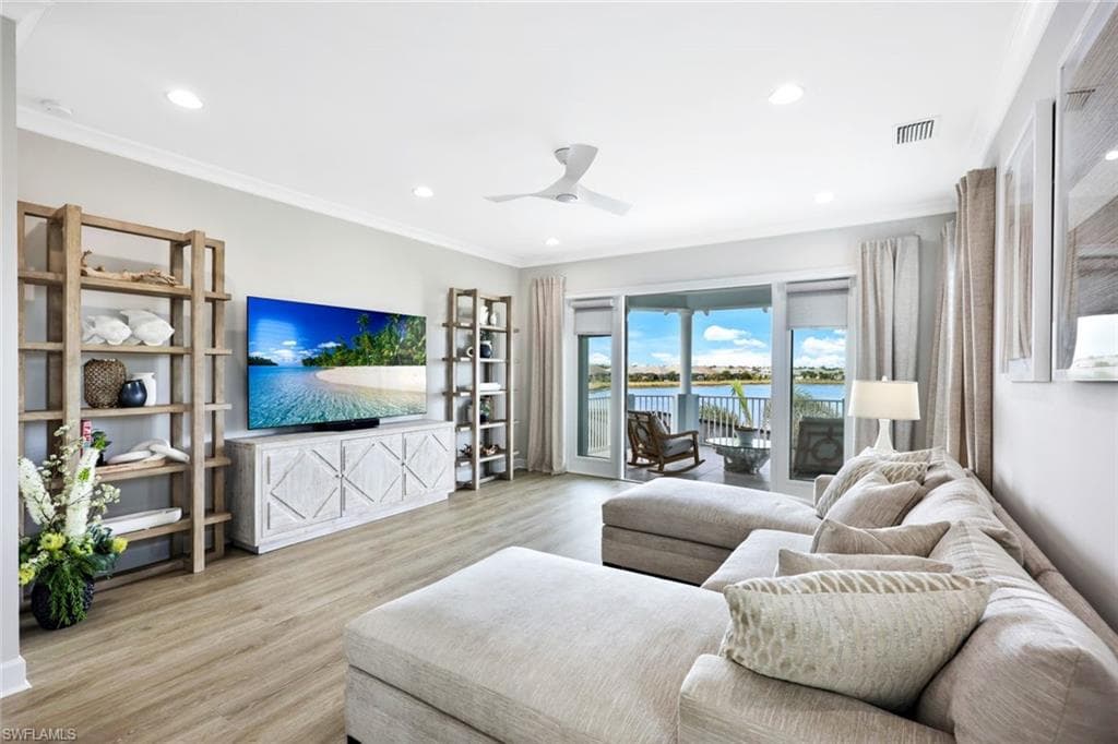 6493 Arriba Ave, Naples, FL 34113-9