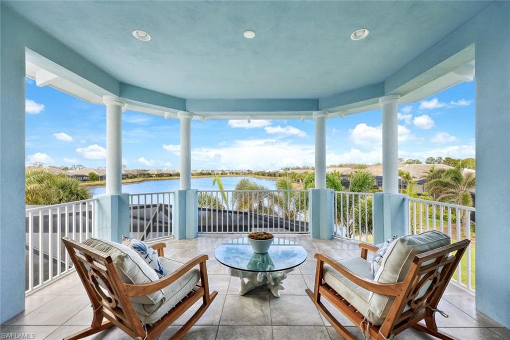 6493 Arriba Ave, Naples, FL 34113-16