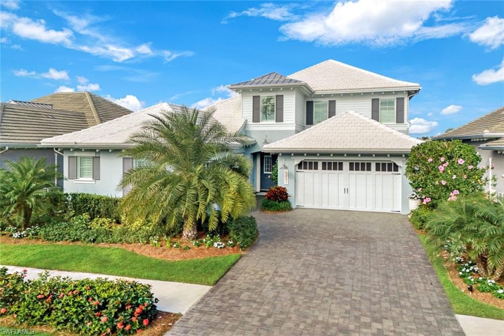 6493 Arriba Ave, Naples, FL 34113-1