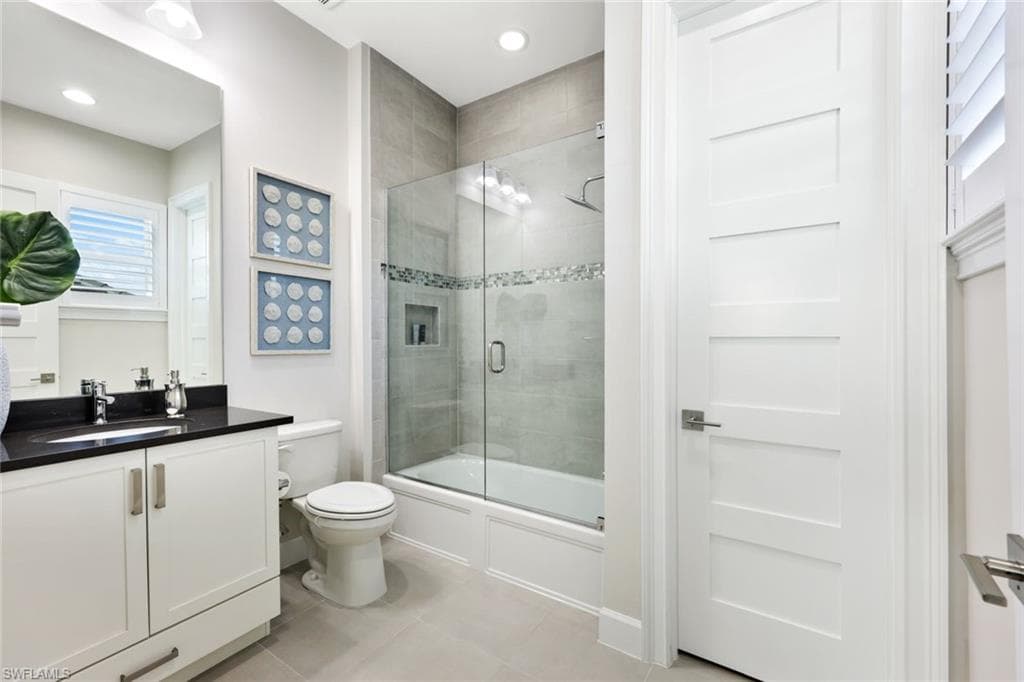 6493 Arriba Ave, Naples, FL 34113-24