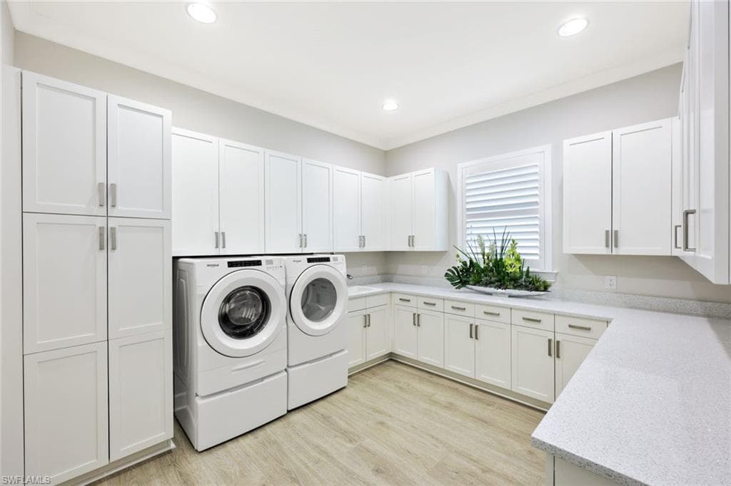 6493 Arriba Ave, Naples, FL 34113-28
