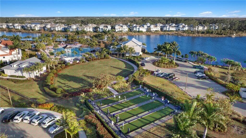 6493 Arriba Ave, Naples, FL 34113-44