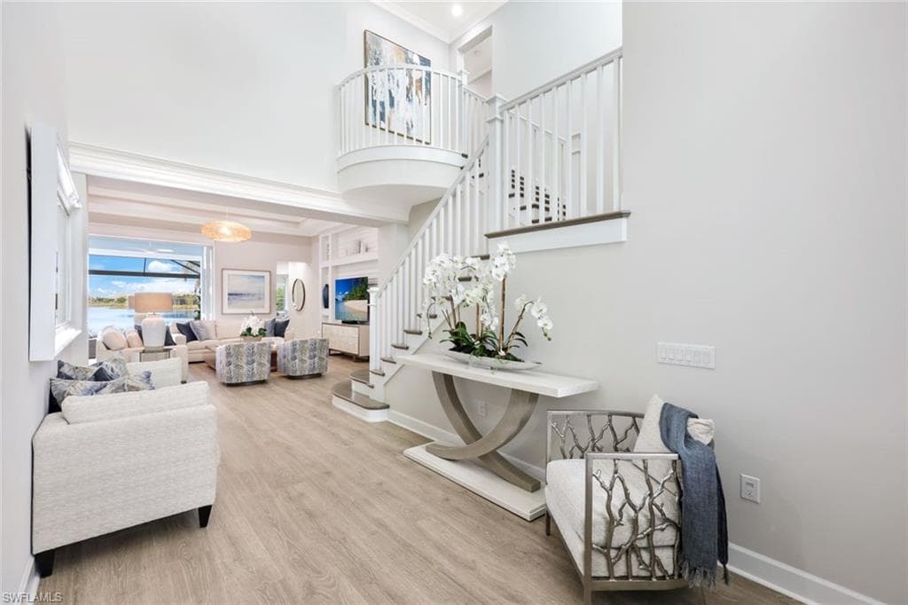 6493 Arriba Ave, Naples, FL 34113-4