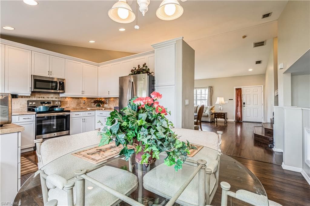 13760 Silver Lake Ct, Fort Myers, FL 33912-16
