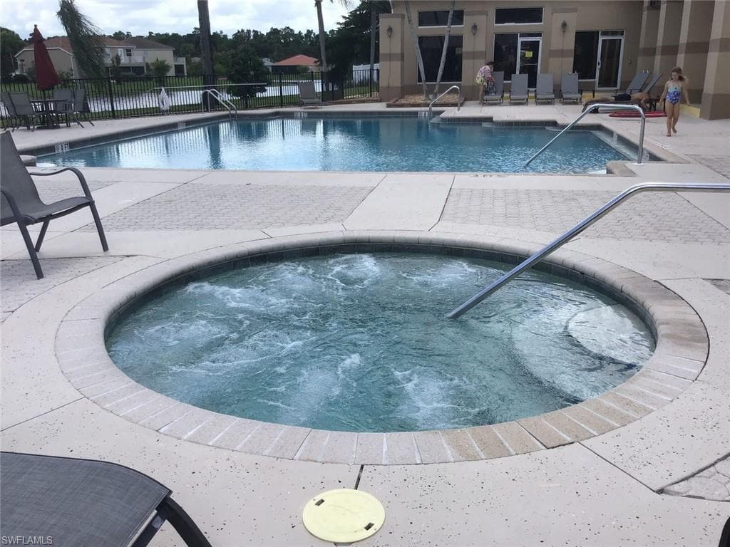 13760 Silver Lake Ct, Fort Myers, FL 33912-2