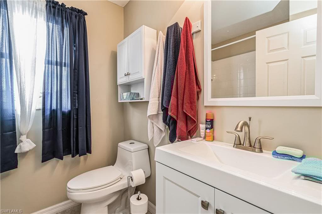 13760 Silver Lake Ct, Fort Myers, FL 33912-33