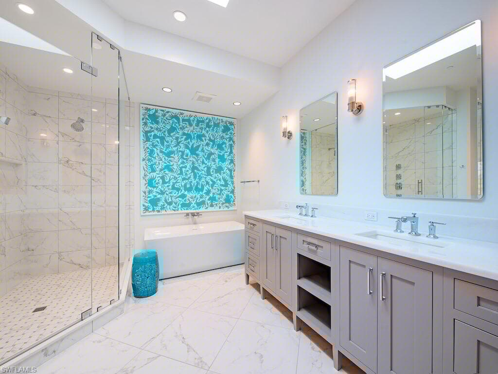 745 12th Ave S 102, Naples, FL 34102-9