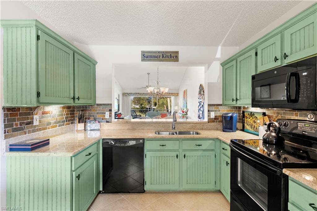 721 Landover Ct 203, Naples, FL 34104-1