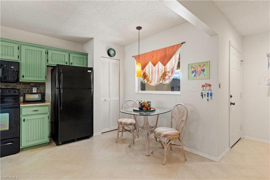 721 Landover Ct 203, Naples, FL 34104-5