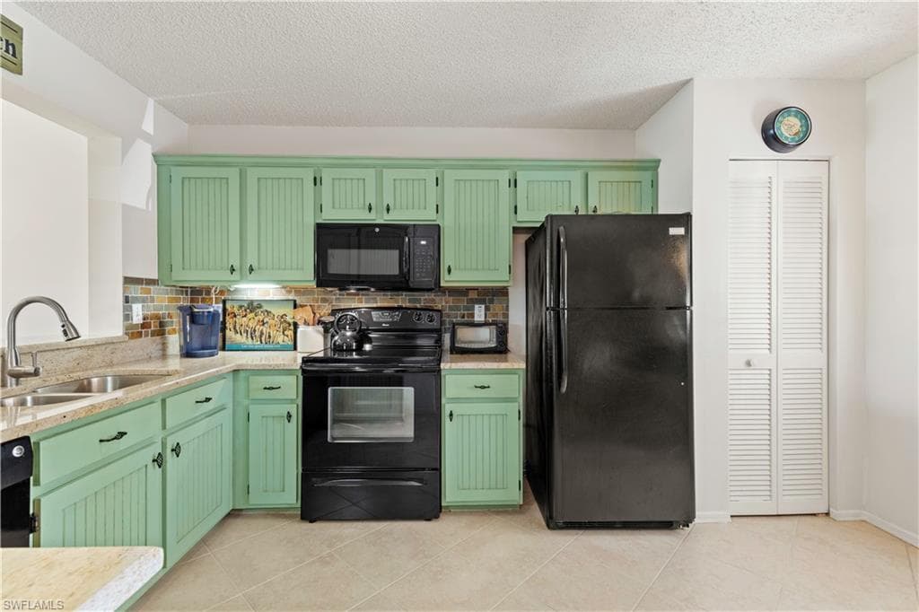 721 Landover Ct 203, Naples, FL 34104-6