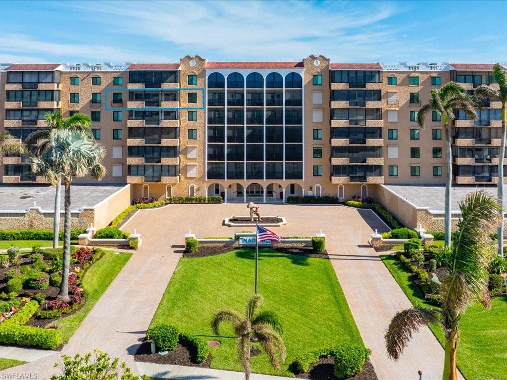 3430 Gulf Shore Blvd N 6i, Naples, FL 34103-2