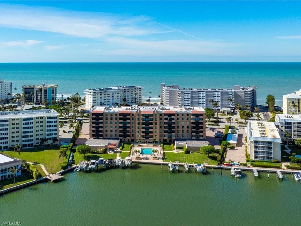 3430 Gulf Shore Blvd N 6i, Naples, FL 34103-49