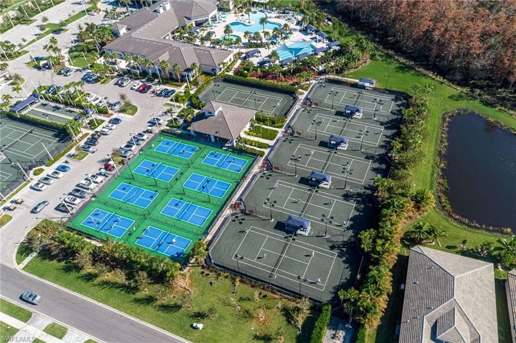 28463 Burano Dr, Bonita Springs, FL 34135-32