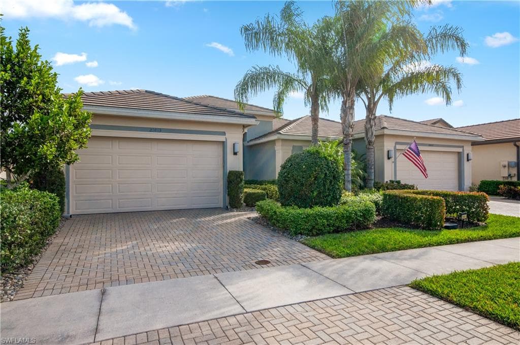 28463 Burano Dr, Bonita Springs, FL 34135-3