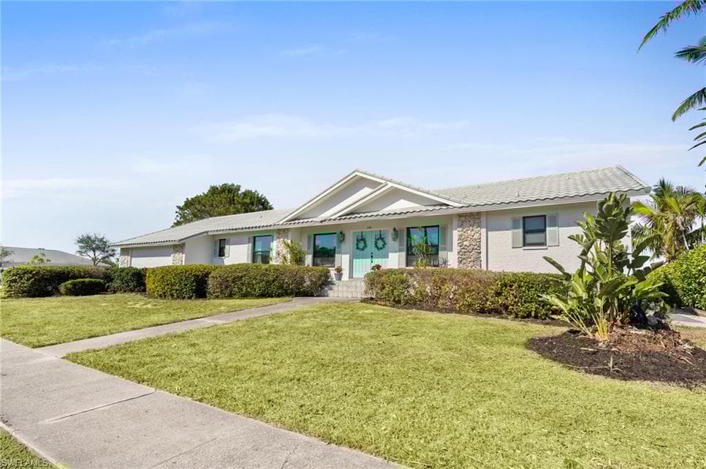 1230 Lilac Ave, Marco Island, FL 34145-26