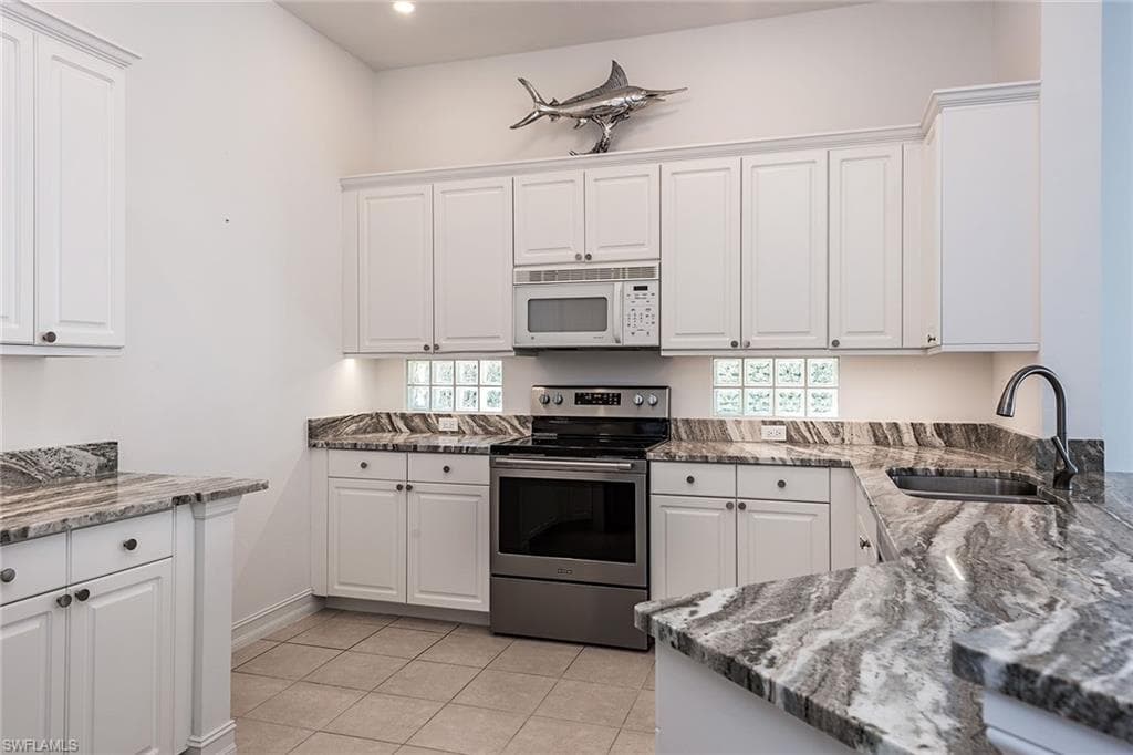 837 Sailaway Ln 101, Naples, FL 34108-6