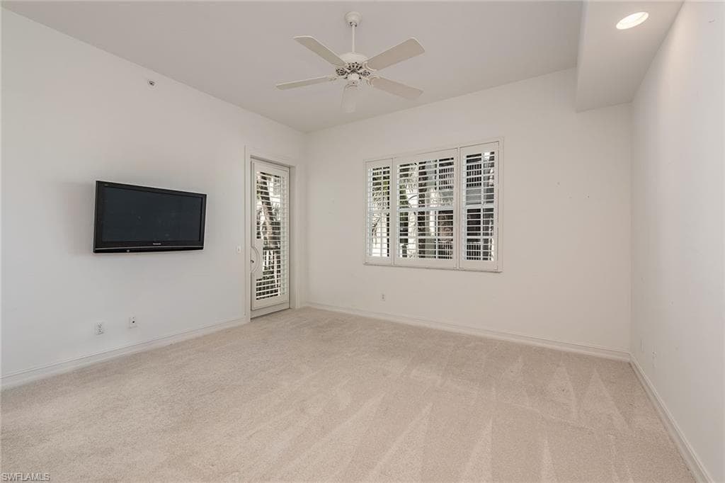 837 Sailaway Ln 101, Naples, FL 34108-7