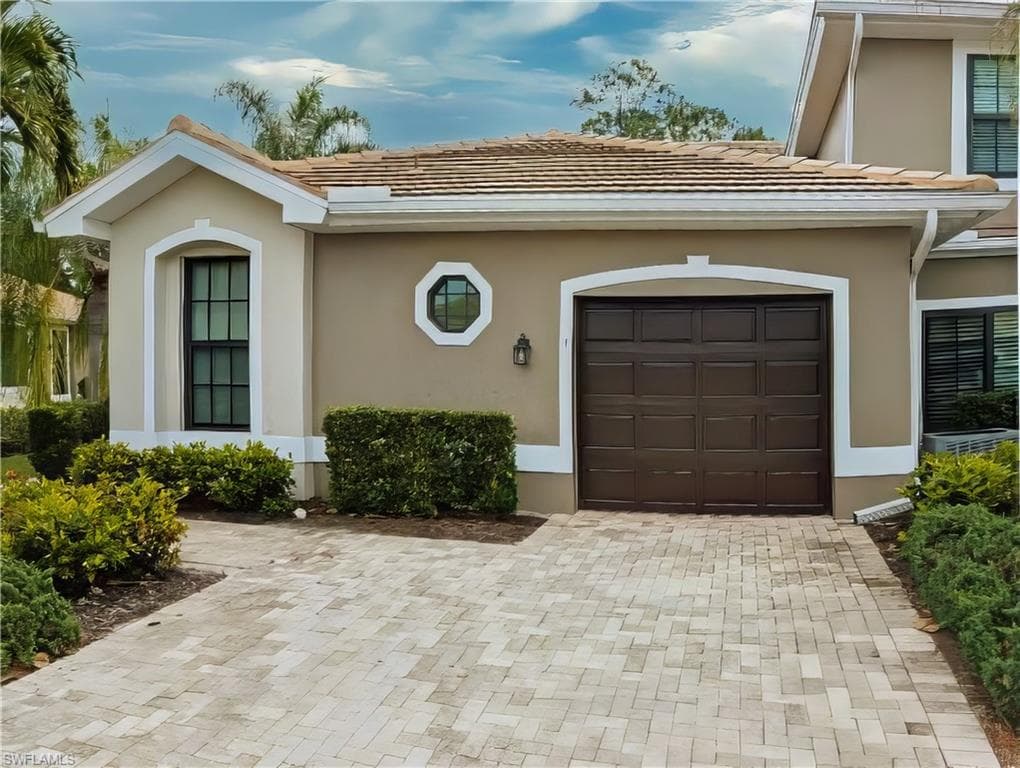 7805 Woodbrook Cir 1, Naples, FL 34104-1