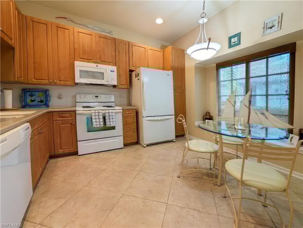 7805 Woodbrook Cir 1, Naples, FL 34104-19