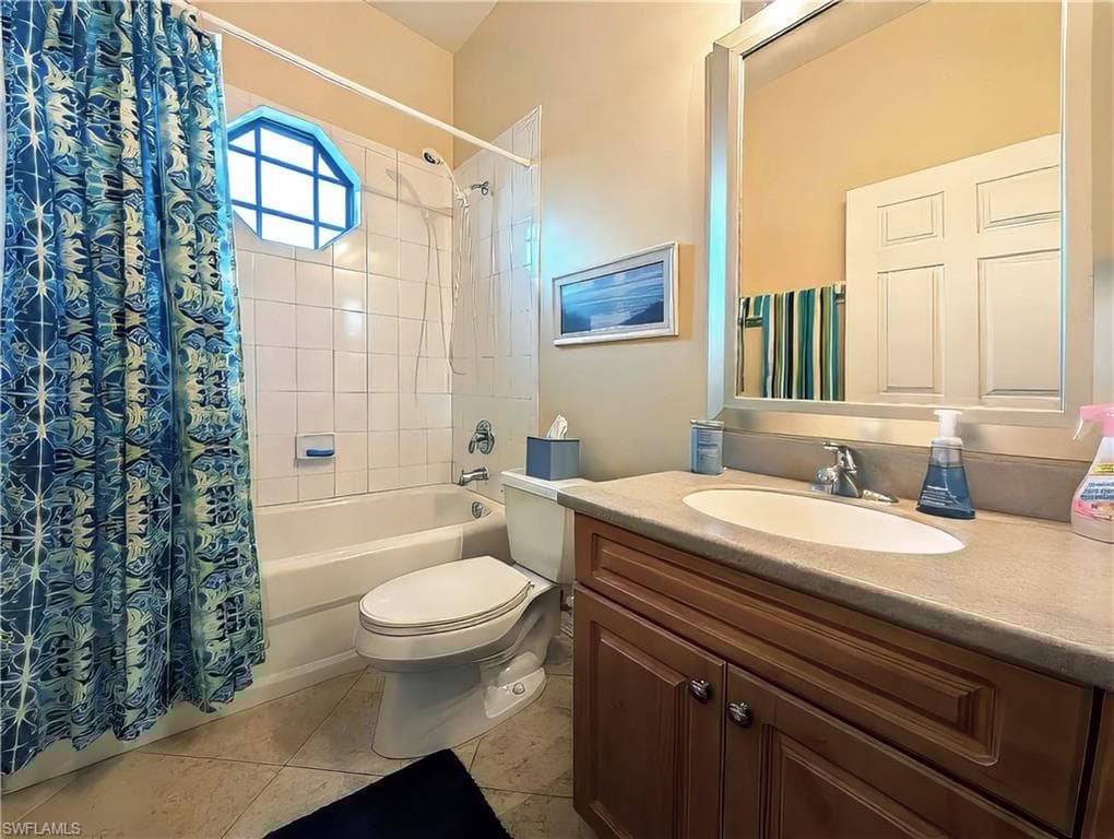 7805 Woodbrook Cir 1, Naples, FL 34104-34