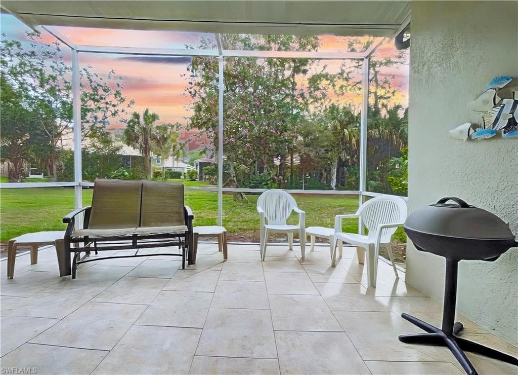 7805 Woodbrook Cir 1, Naples, FL 34104-38