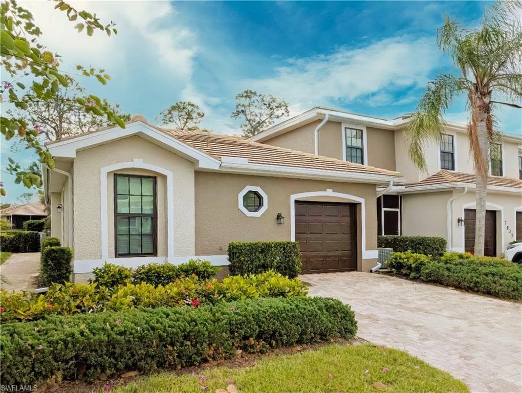 7805 Woodbrook Cir 1, Naples, FL 34104-3