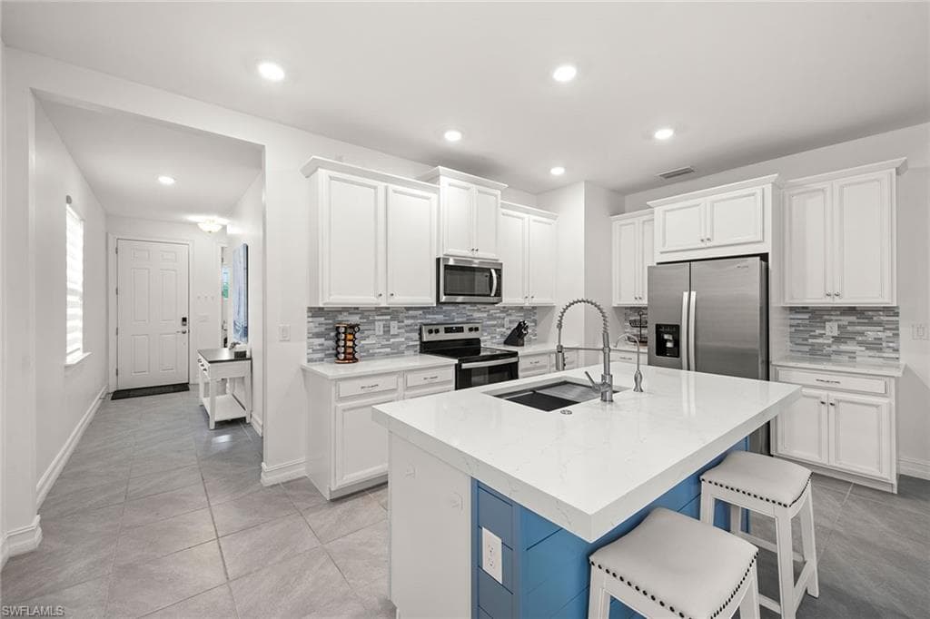 28419 Captiva Shell Loop, Bonita Springs, FL 34135-11
