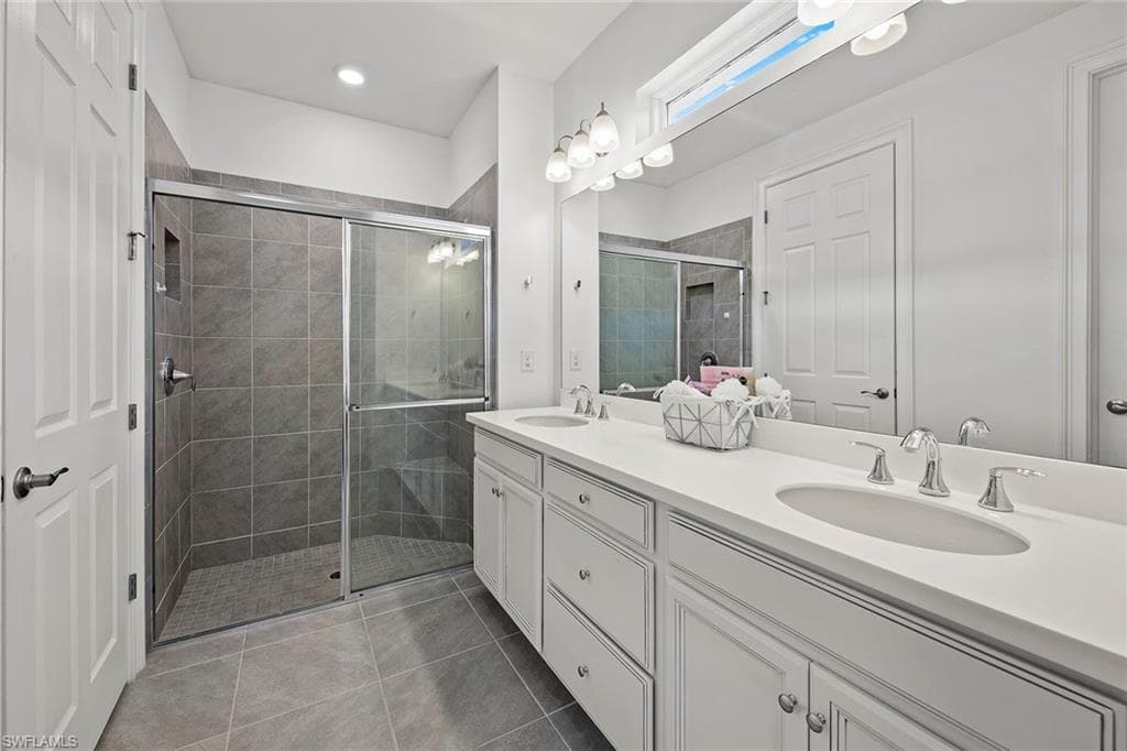 28419 Captiva Shell Loop, Bonita Springs, FL 34135-21