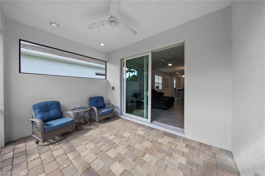 28419 Captiva Shell Loop, Bonita Springs, FL 34135-25