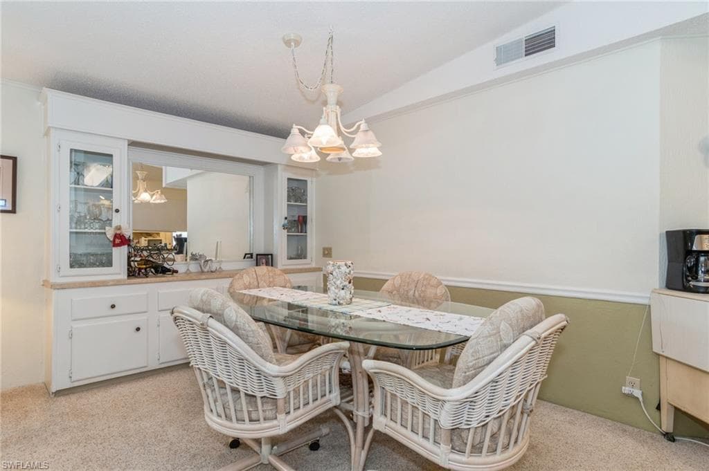 204 Grosbeak Ln, Naples, FL 34114-8