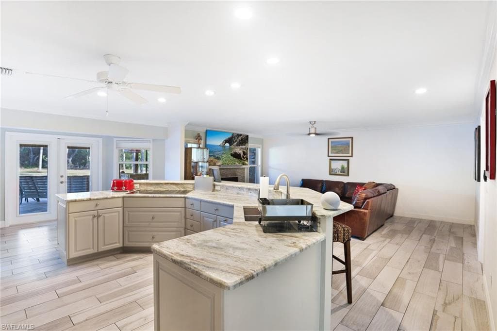 6516 Trail Blvd, Naples, FL 34108-11