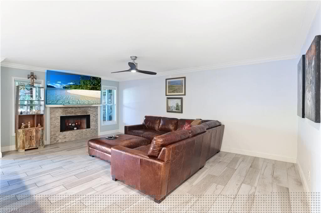 6516 Trail Blvd, Naples, FL 34108-14