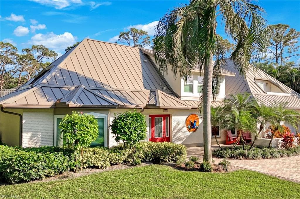6516 Trail Blvd, Naples, FL 34108-3