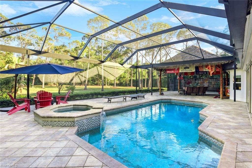 6516 Trail Blvd, Naples, FL 34108-4