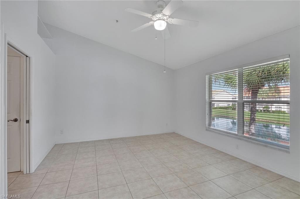 5135 Cobble Creek Ct F204, Naples, FL 34110-22