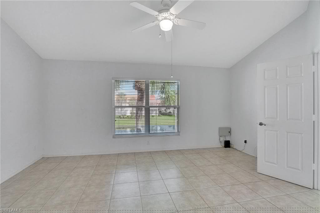 5135 Cobble Creek Ct F204, Naples, FL 34110-23