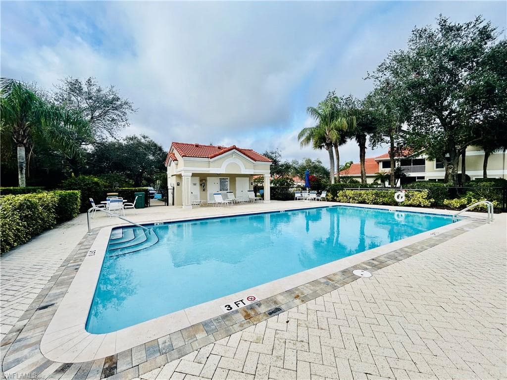 5135 Cobble Creek Ct F204, Naples, FL 34110-35