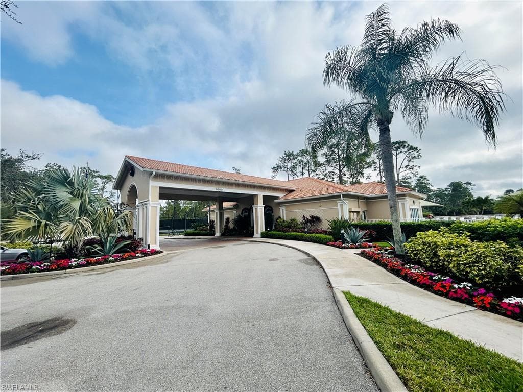 5135 Cobble Creek Ct F204, Naples, FL 34110-37