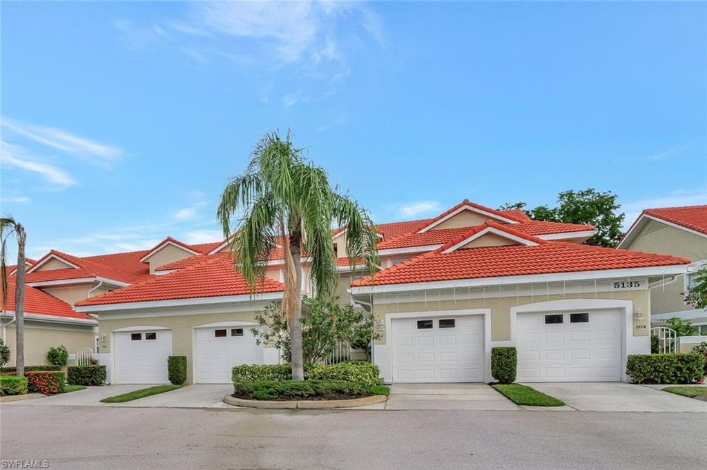 5135 Cobble Creek Ct F204, Naples, FL 34110-3