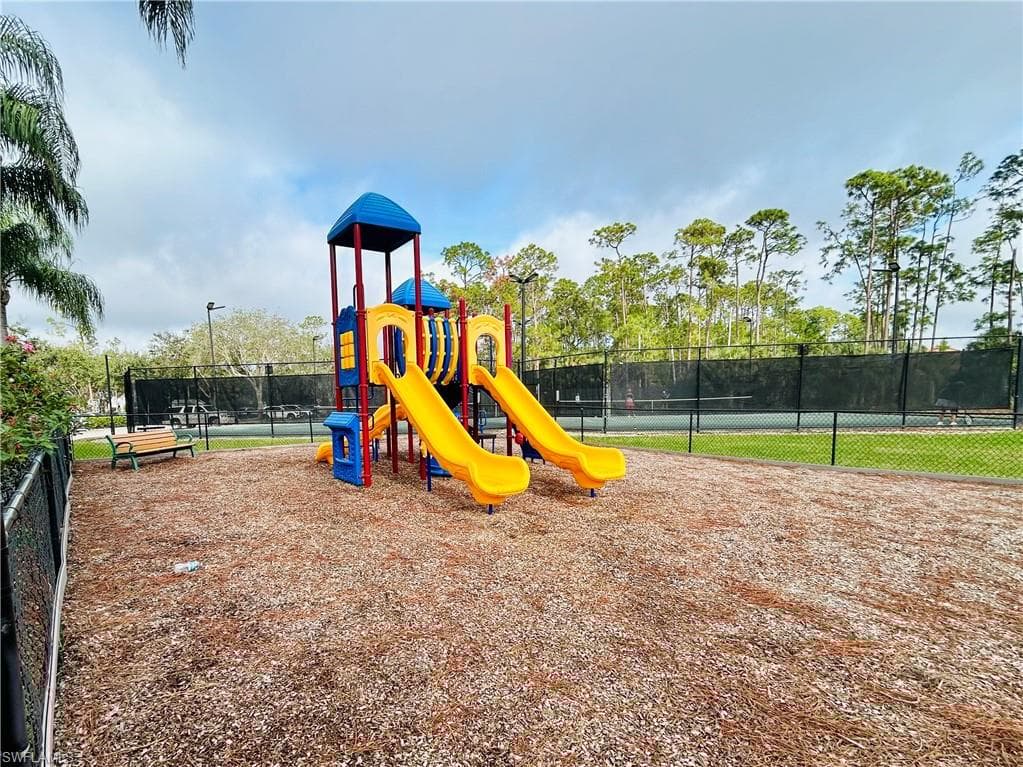 5135 Cobble Creek Ct F204, Naples, FL 34110-44