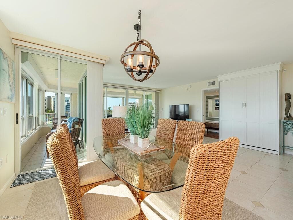 25 Bluebill Ave A-401, Naples, FL 34108-17
