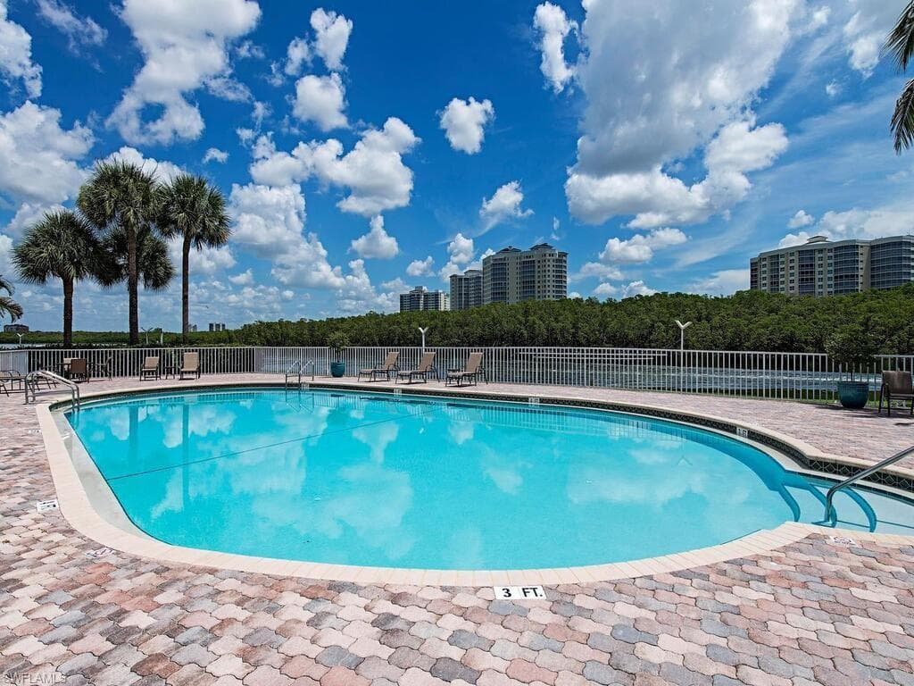 25 Bluebill Ave A-401, Naples, FL 34108-24