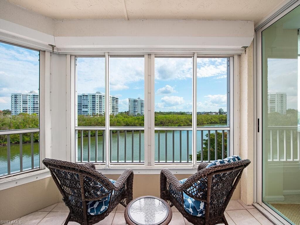 25 Bluebill Ave A-401, Naples, FL 34108-4